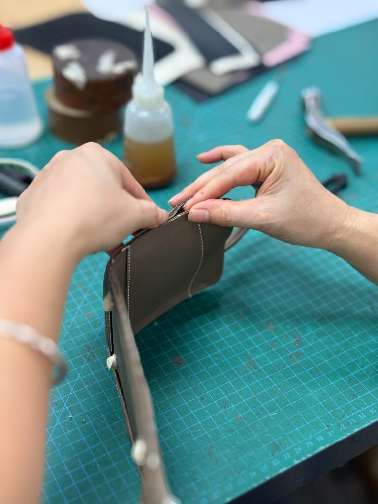 image 包是死的情是活的裁皮时专挑顺溜的... 1